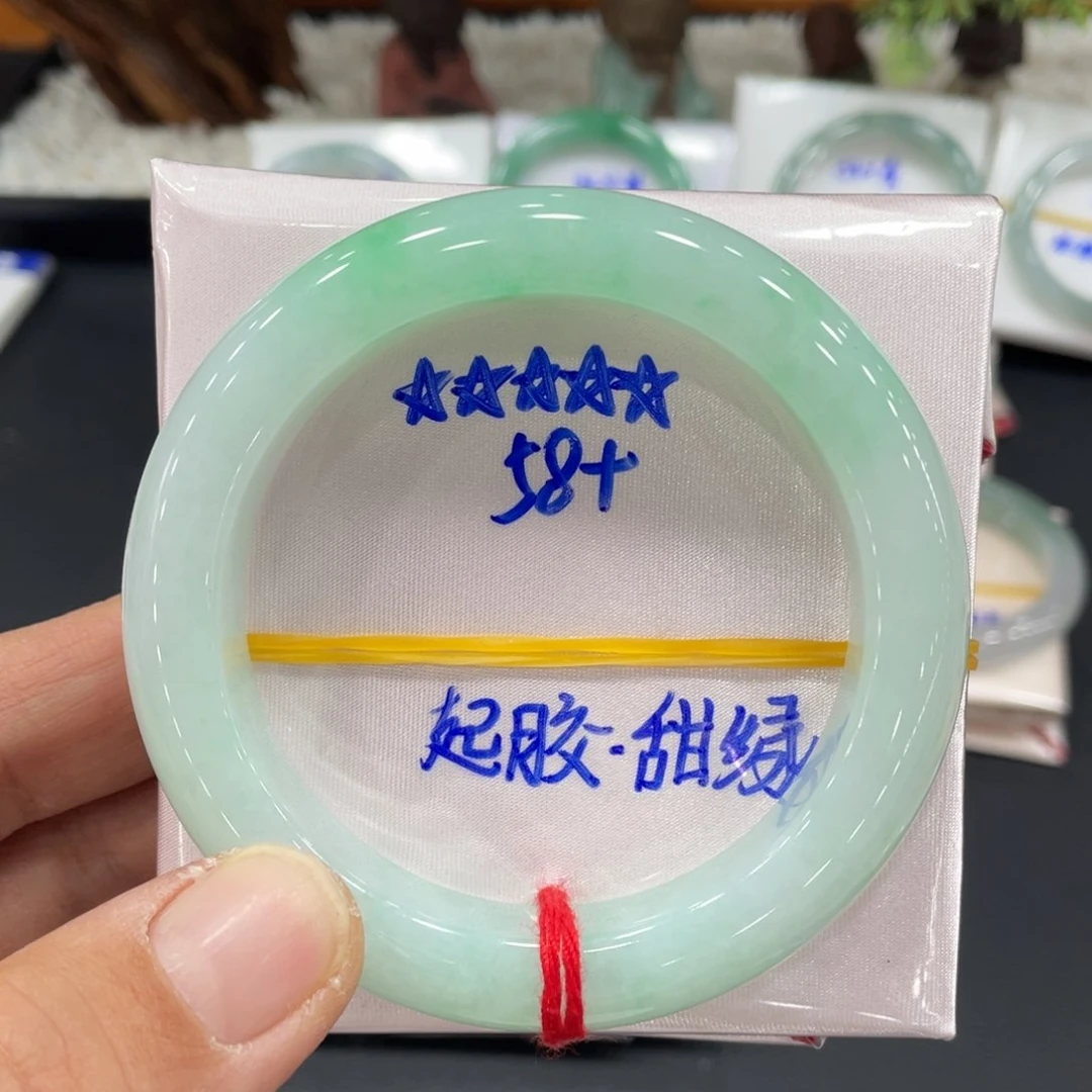 未镶嵌手镯翡翠翡翠