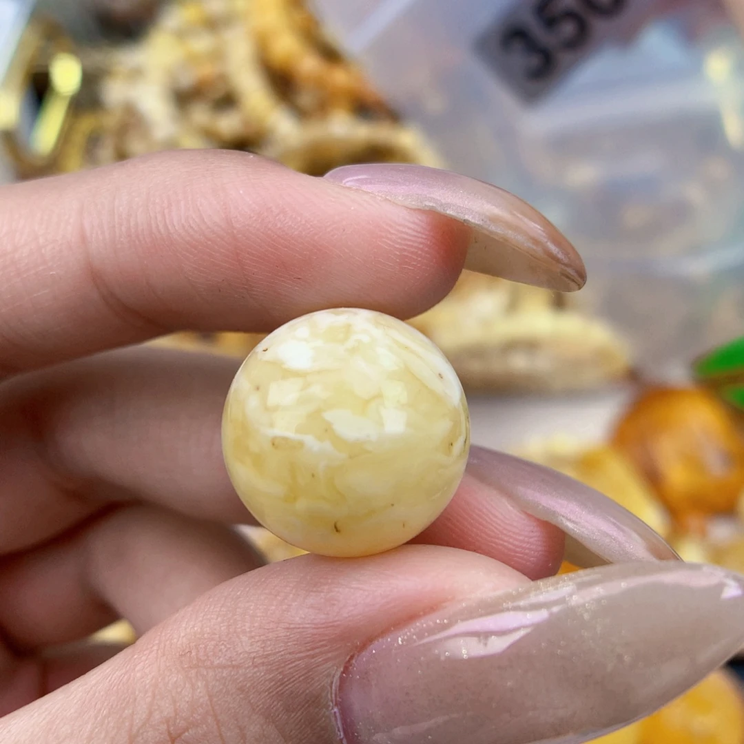 琥珀未镶嵌珠宝奇石16.3粉