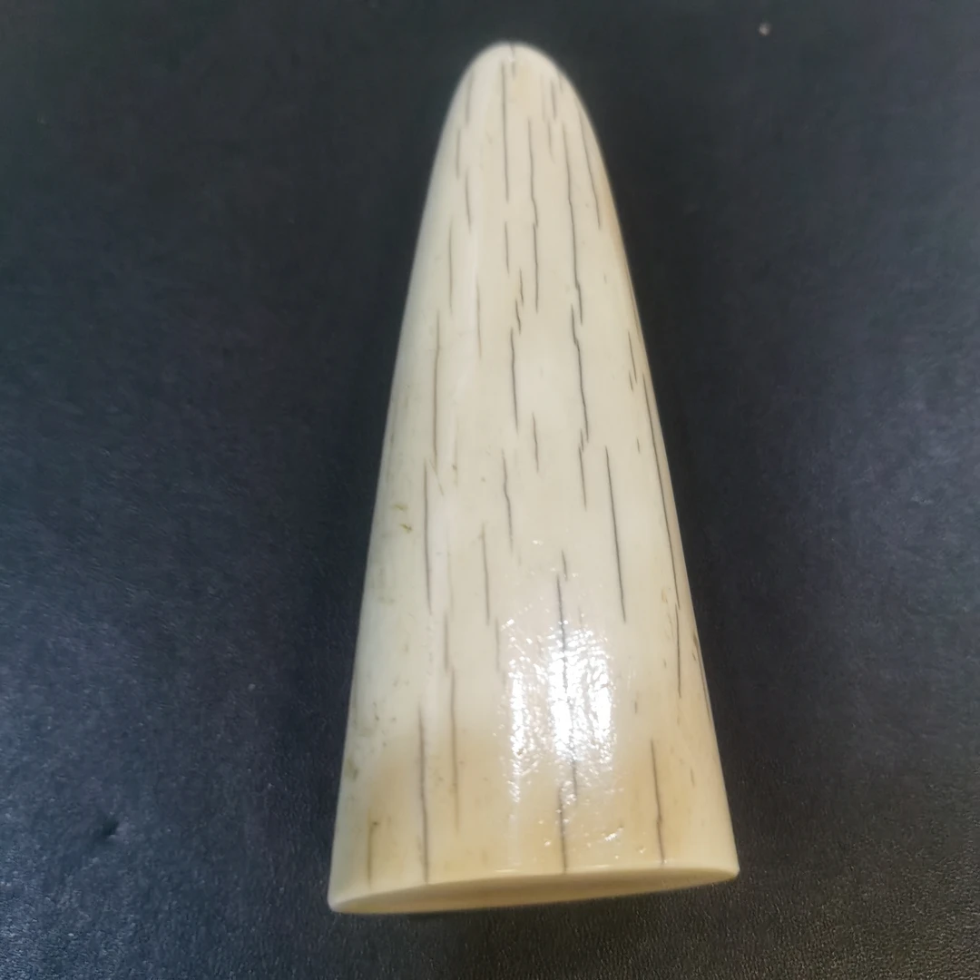 猛犸虬雕刻件157.9克kk47