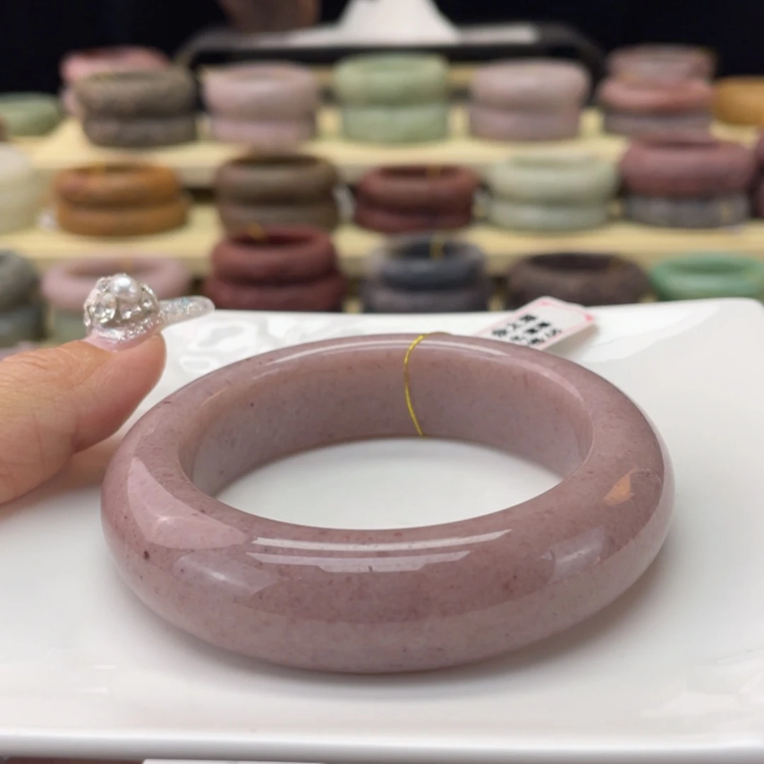 【闪购商品】石英质玉手镯未镶嵌点****