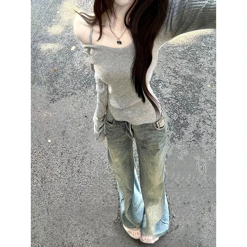 灰色露肩针织打底衫女秋冬内搭修身收腰显瘦辣妹短款紧身长袖上衣