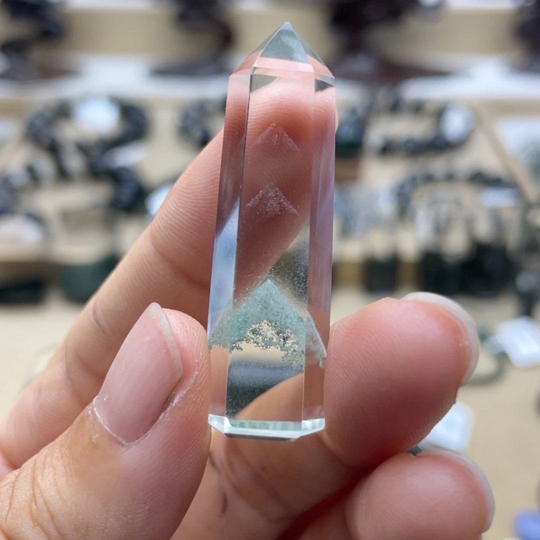 未镶嵌颈饰水晶绿幽灵千层金字塔柱子