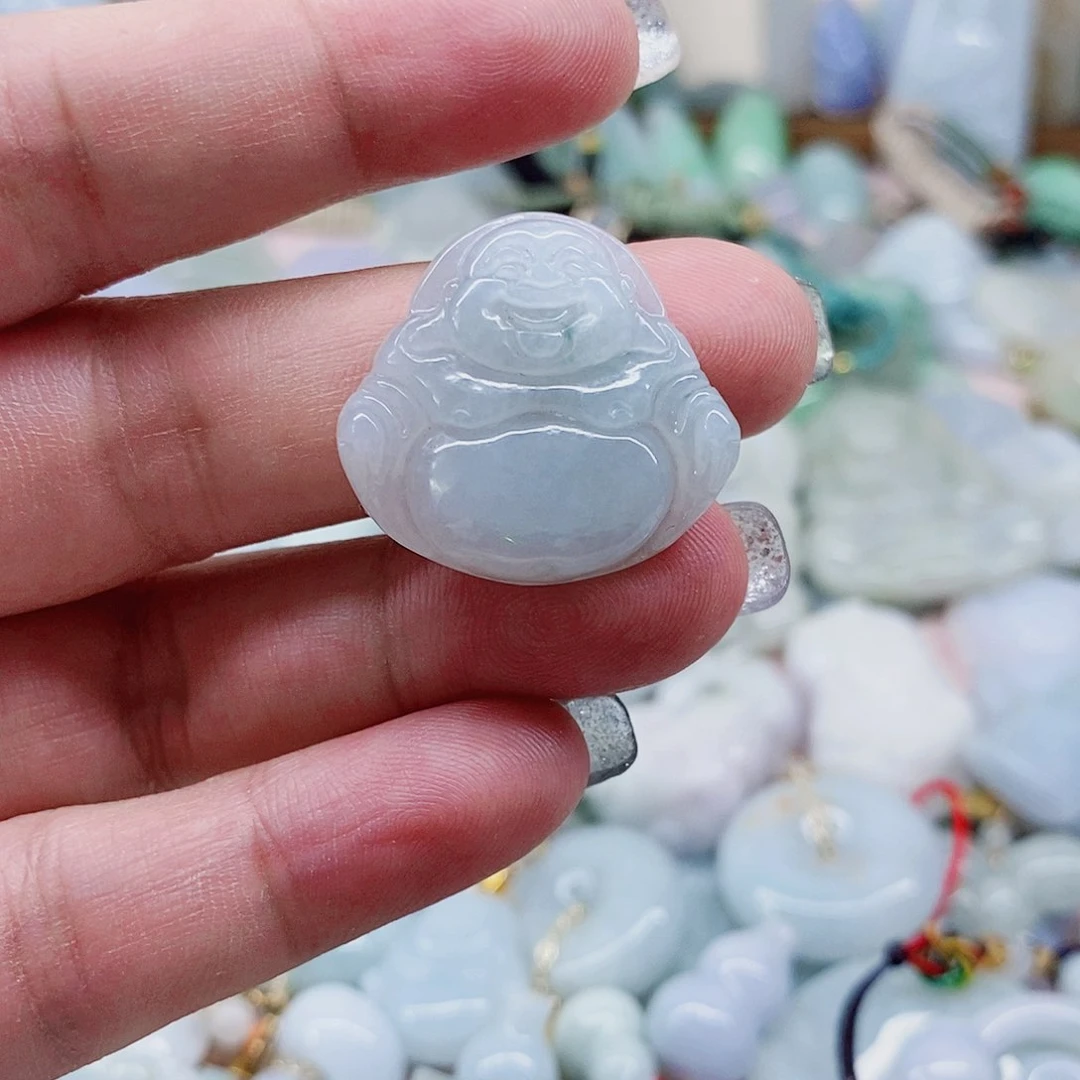 颈饰未镶嵌翡翠微瑕