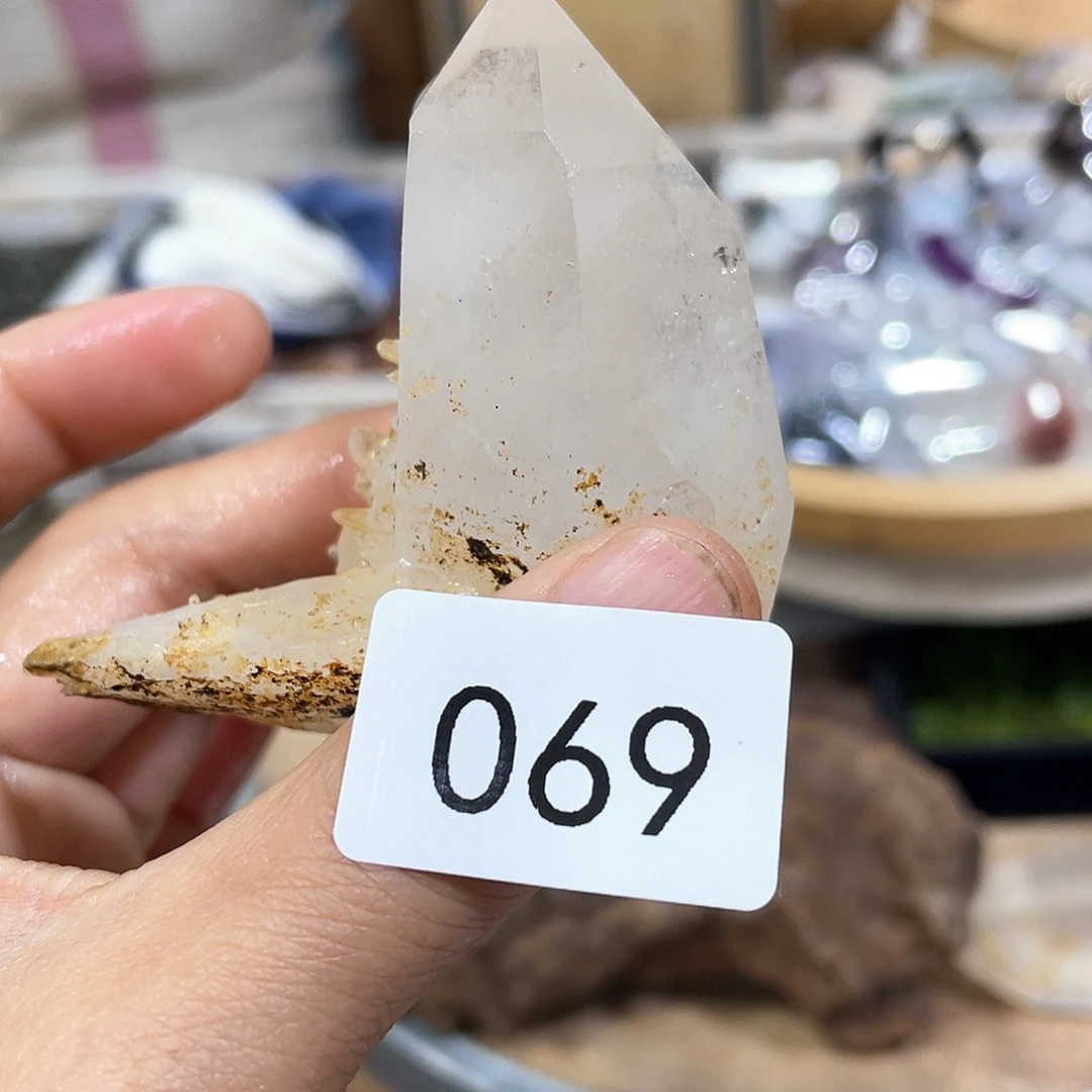 水晶摆件……未镶嵌