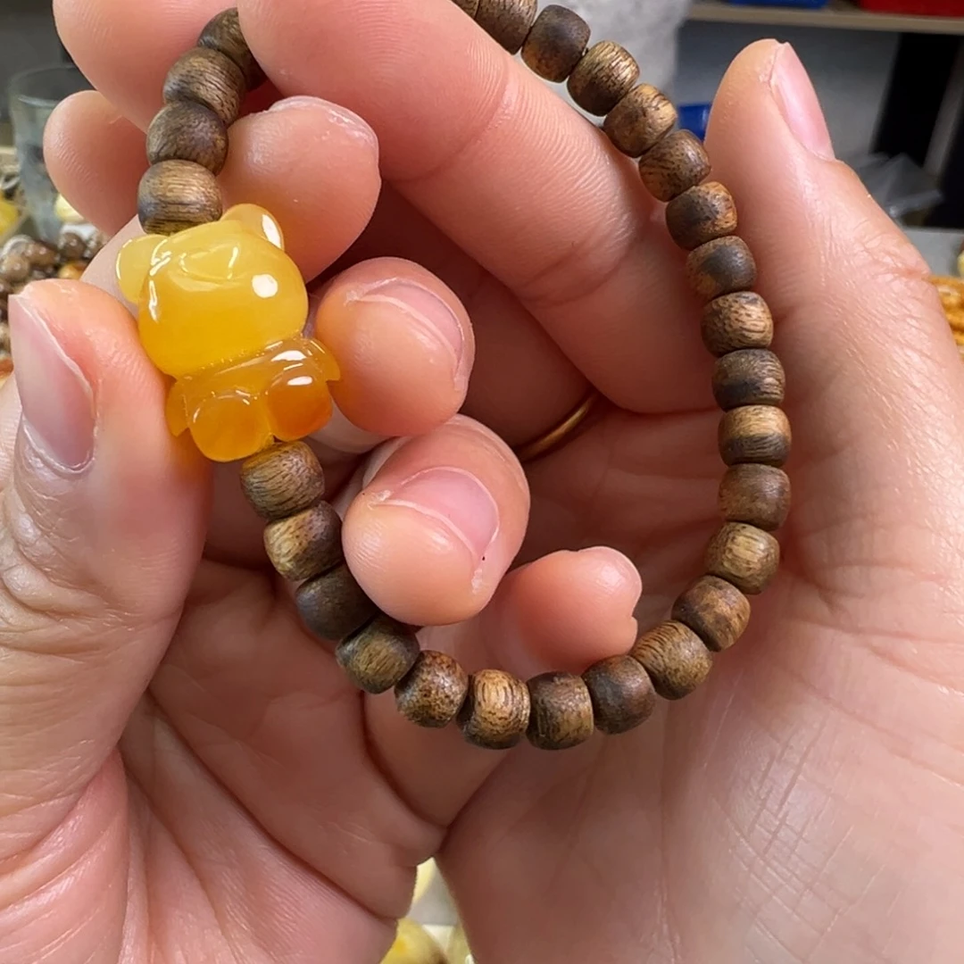 蜜蜡裸石未镶嵌蜜蜡