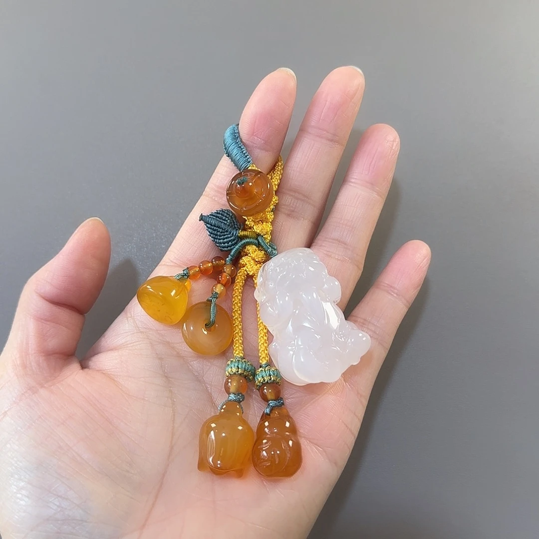 玛瑙/玉髓未镶嵌钥匙挂件