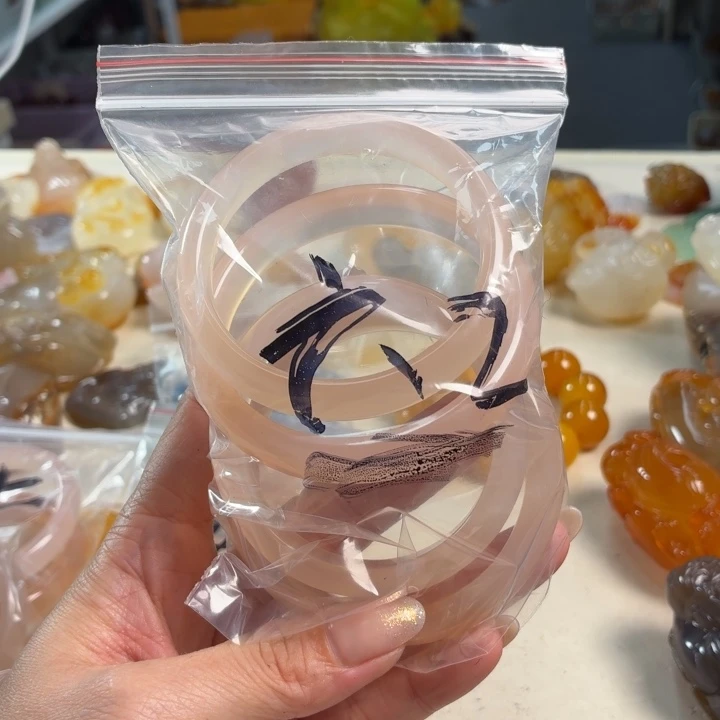 玛瑙/玉髓未镶嵌吊坠(不含链)