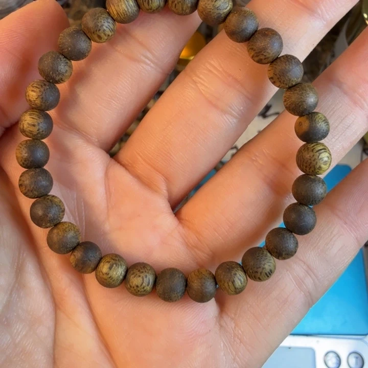 沉香沉香碎屑莺歌绿奇楠06圆珠单圈