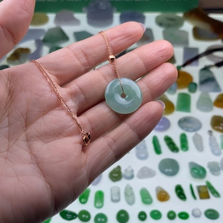 ****)翡翠未镶嵌挂件天然翡翠