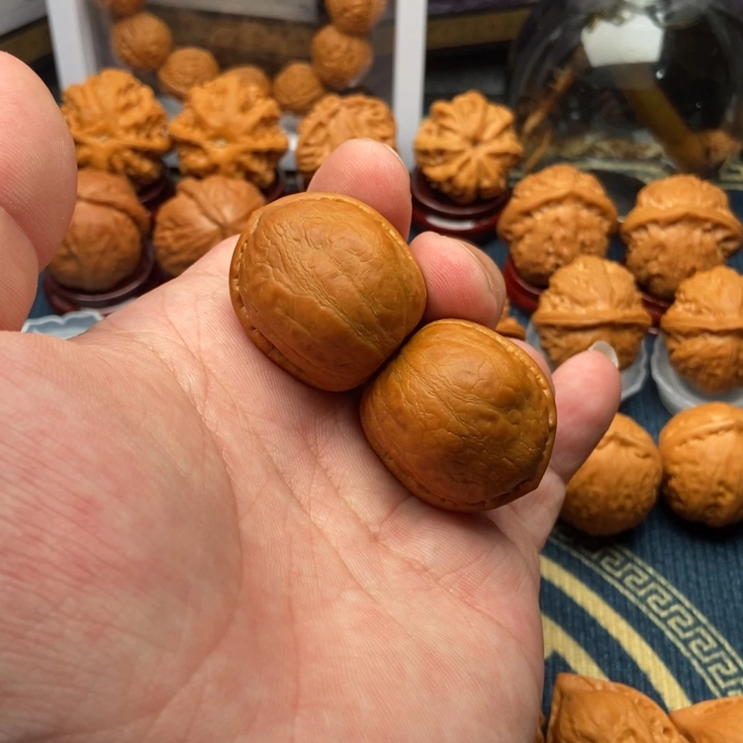 文玩核桃把件阳***道龙胆