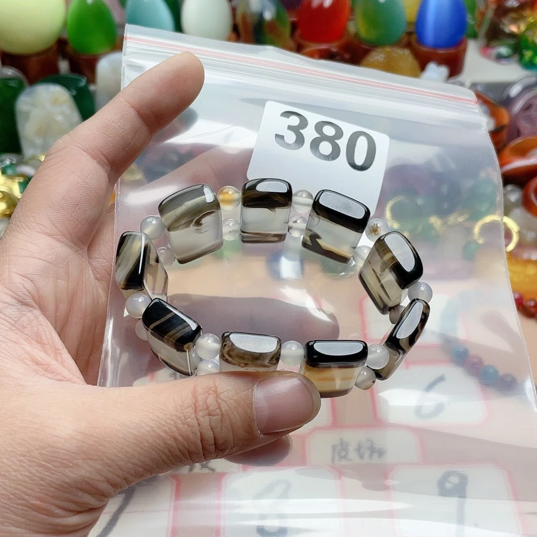 合金颈饰玛瑙/玉髓早**梨