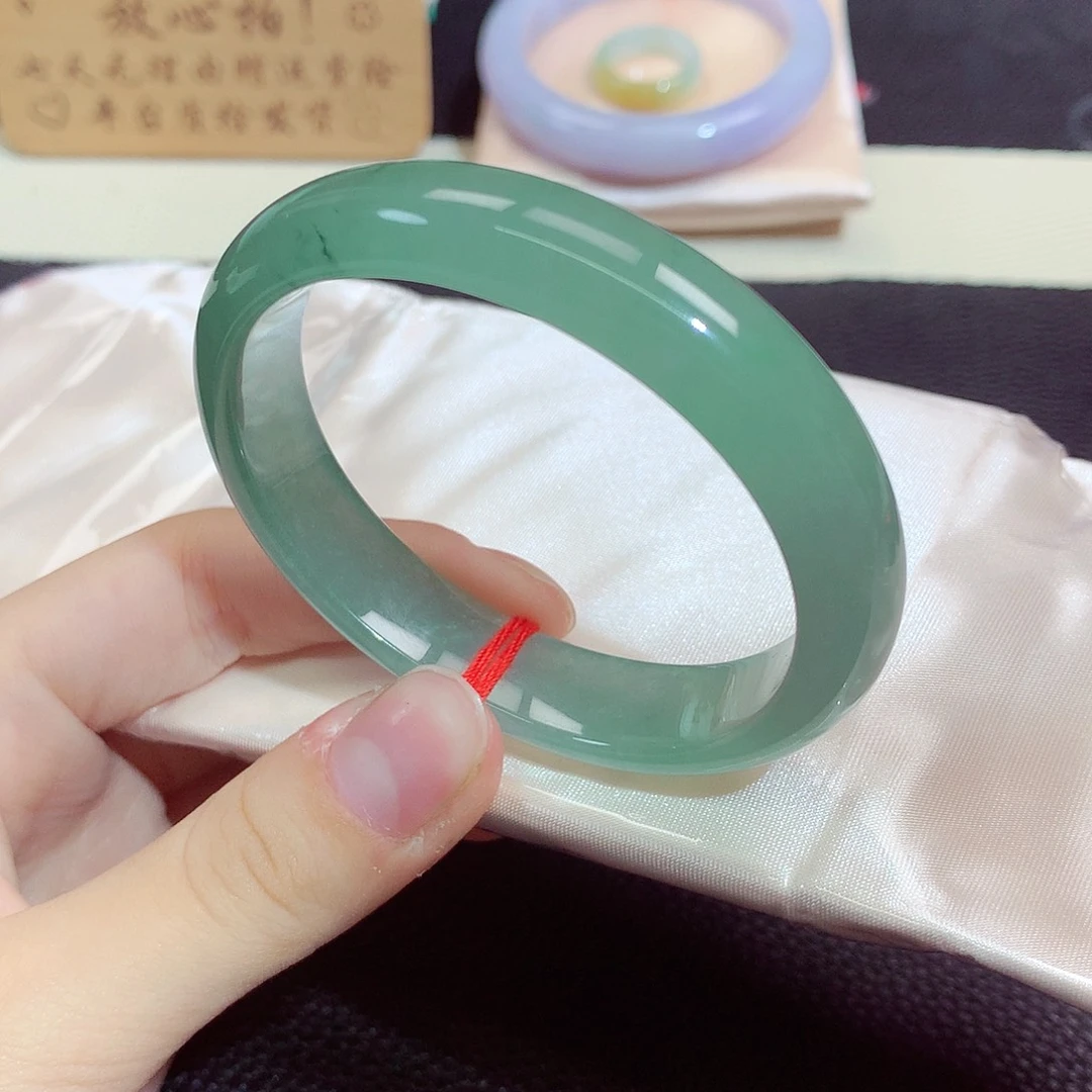 翡翠未镶嵌手镯2251
