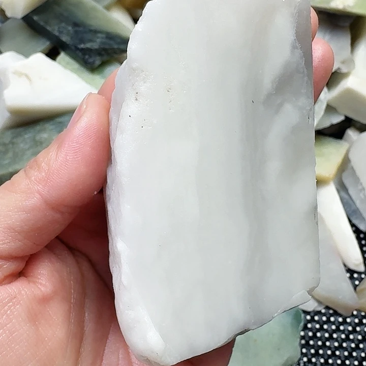 和田玉未镶嵌珠宝奇石