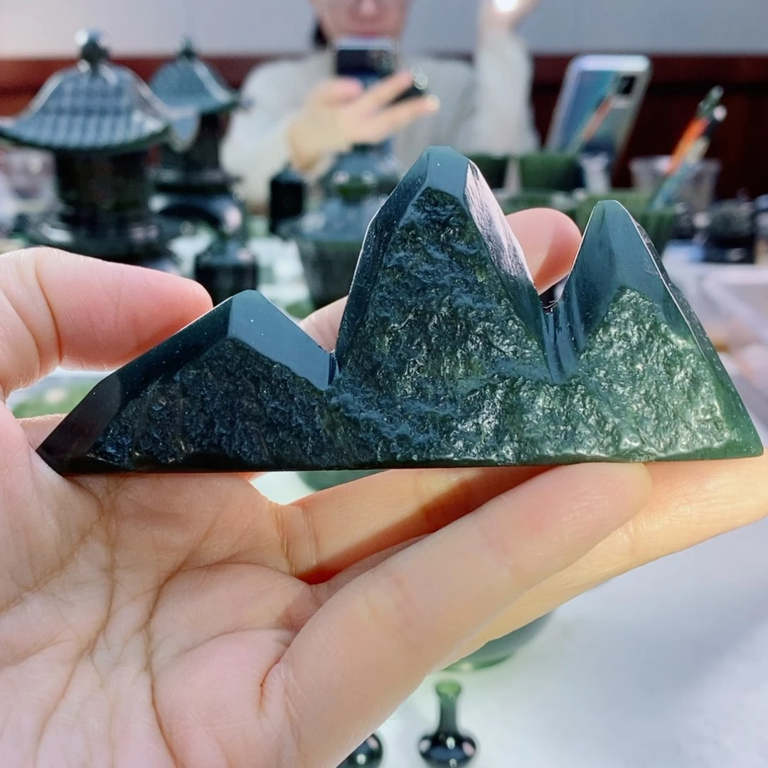 未镶嵌和田玉摆件玉山香插