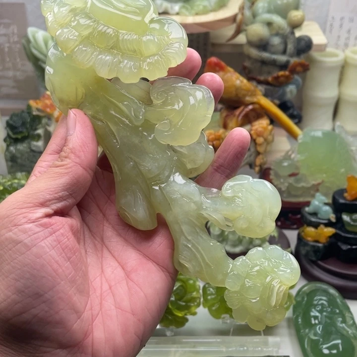 蛇纹石玉未镶嵌四大名玉手把