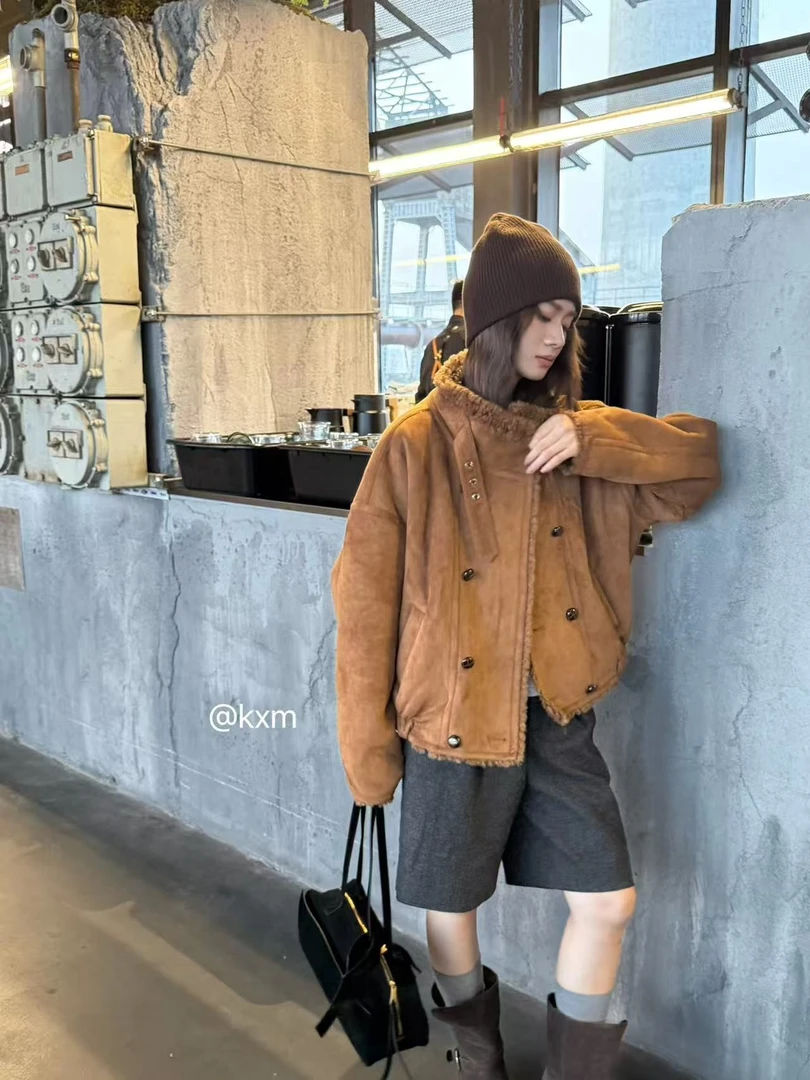 【摩姐姐欧韩】10200冬款复古麂皮绒羊羔毛宽松加厚皮毛一体外套