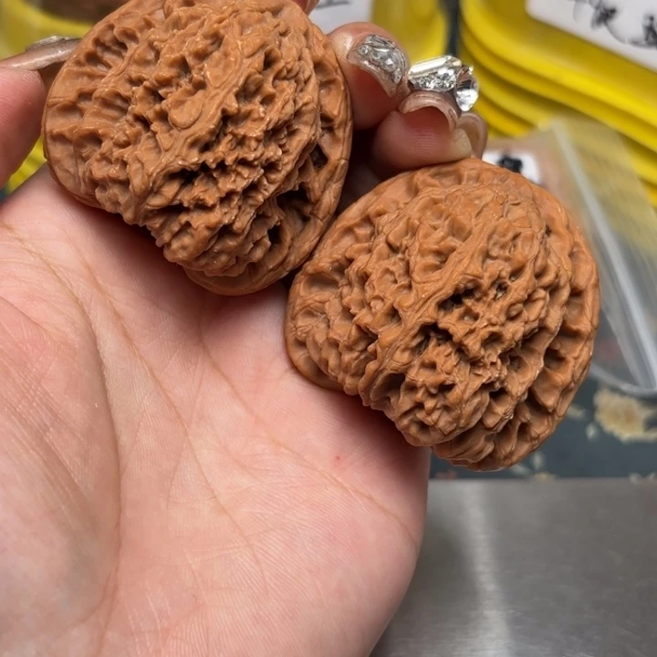 文玩核桃吊坠44-32133-02