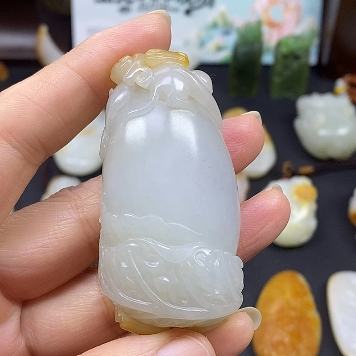 和田玉未镶嵌颈饰