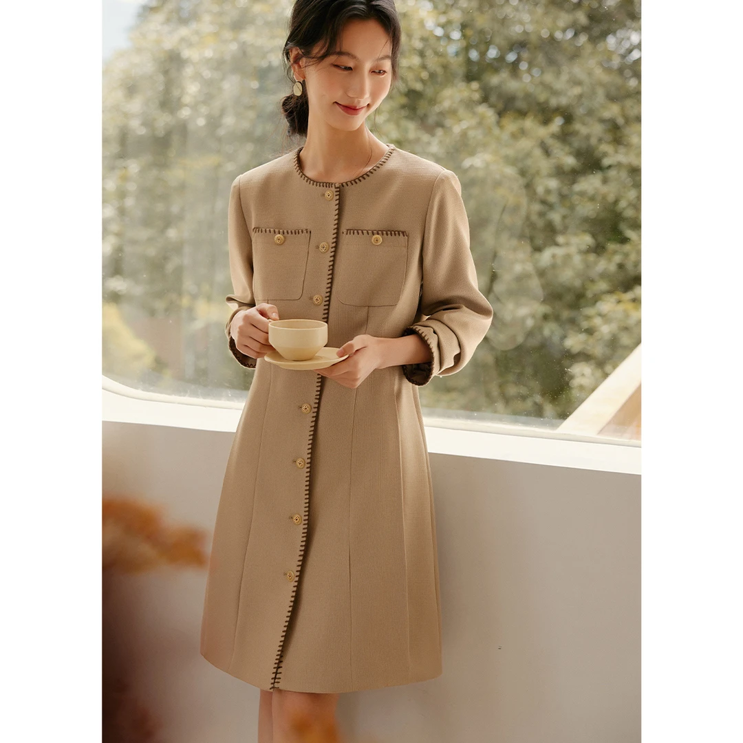 XWI/欣未【直播】2025春季款撞色刺绣优雅法式舒适小香风连衣裙女