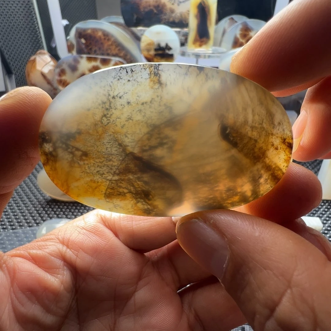 未镶嵌玛瑙/玉髓珠宝奇石