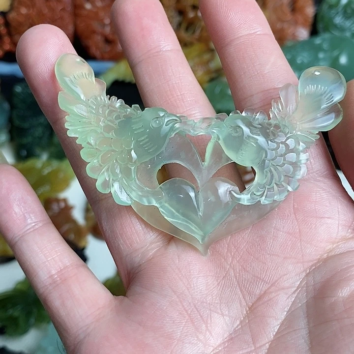 未镶嵌蛇纹石玉颈饰