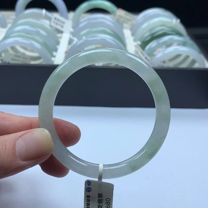 翡翠未镶嵌手镯54圈