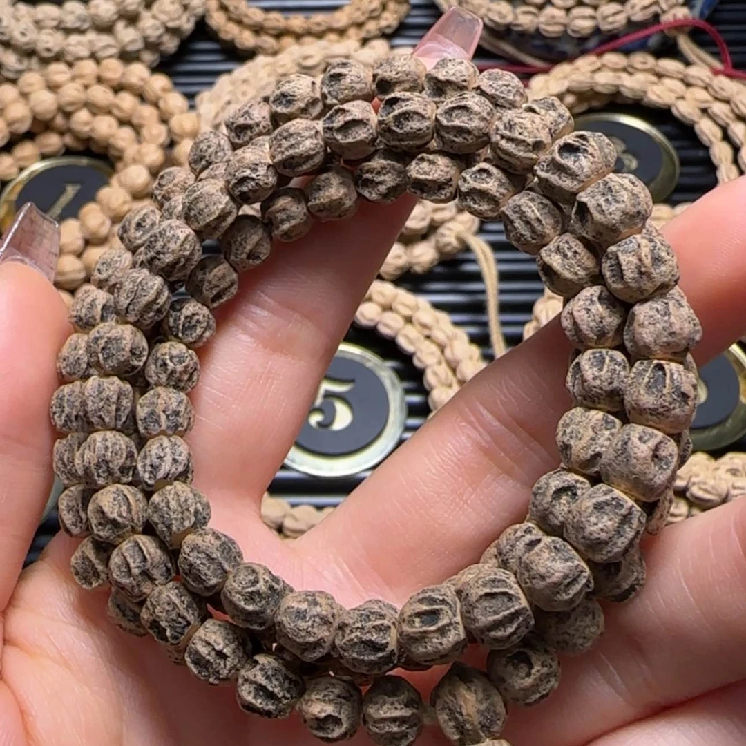 【闪购商品】柏香籽/百香籽吊坠Q****.