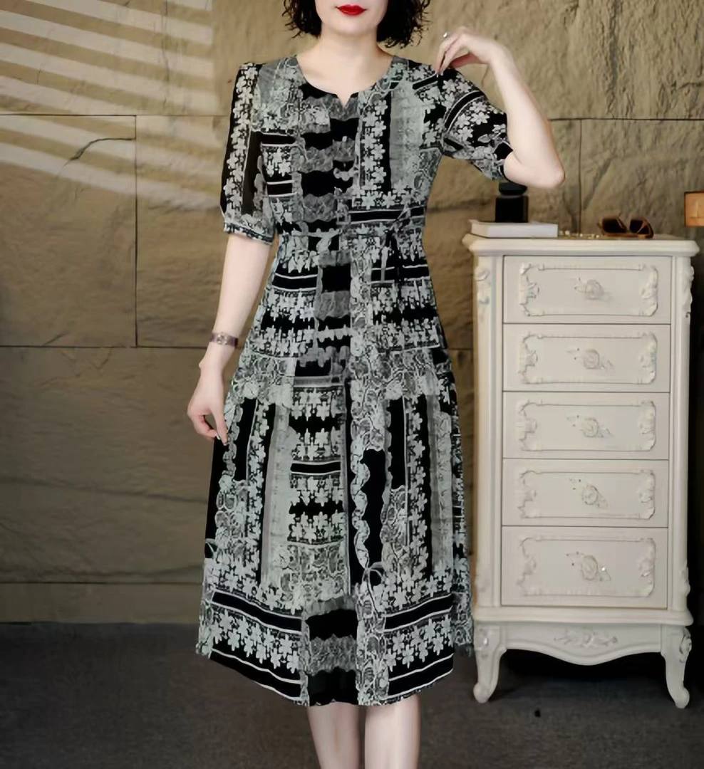 1072【依】夏季百搭时尚简约休闲显瘦遮肉减龄碎花连衣裙