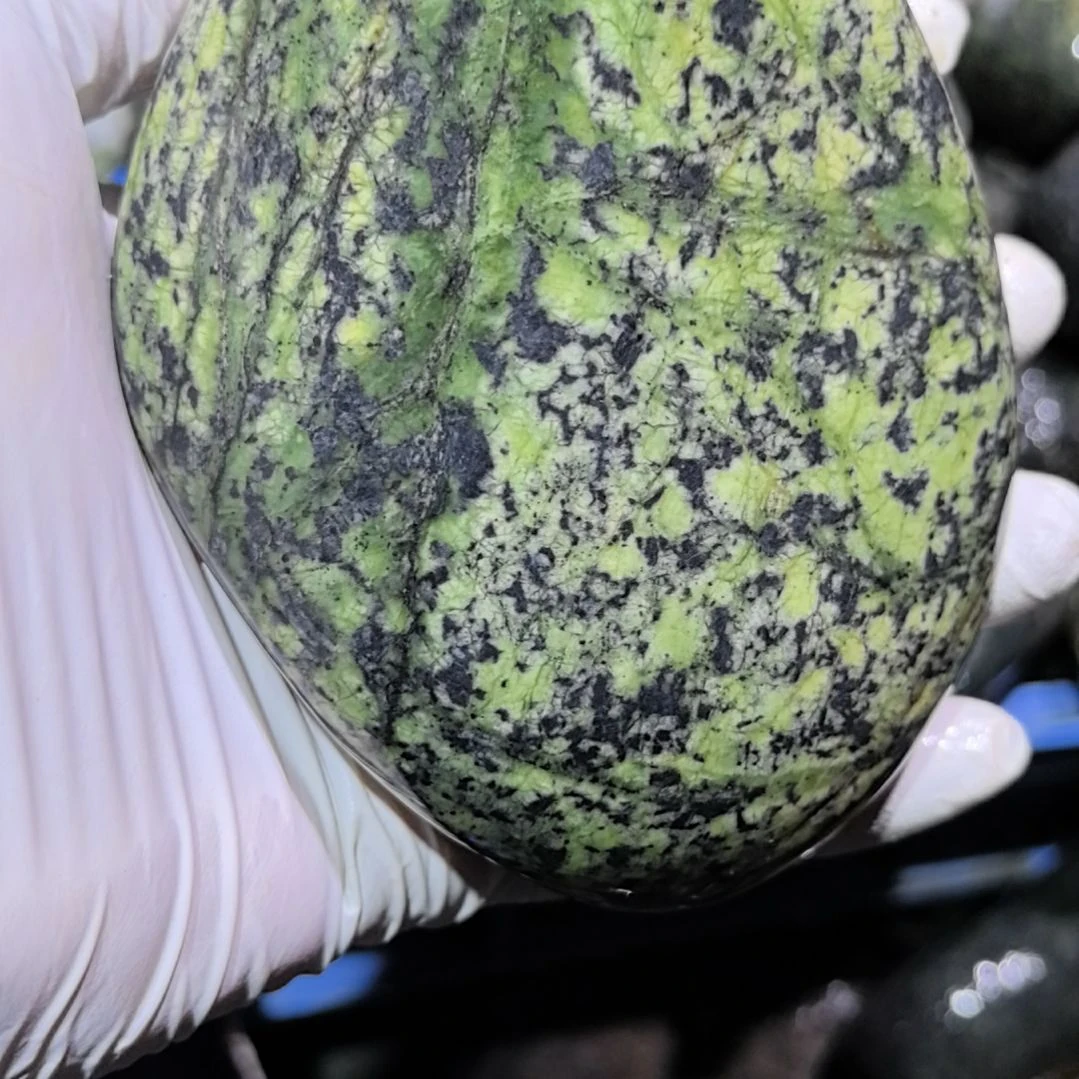 磅***→藏玉药王石原石一个