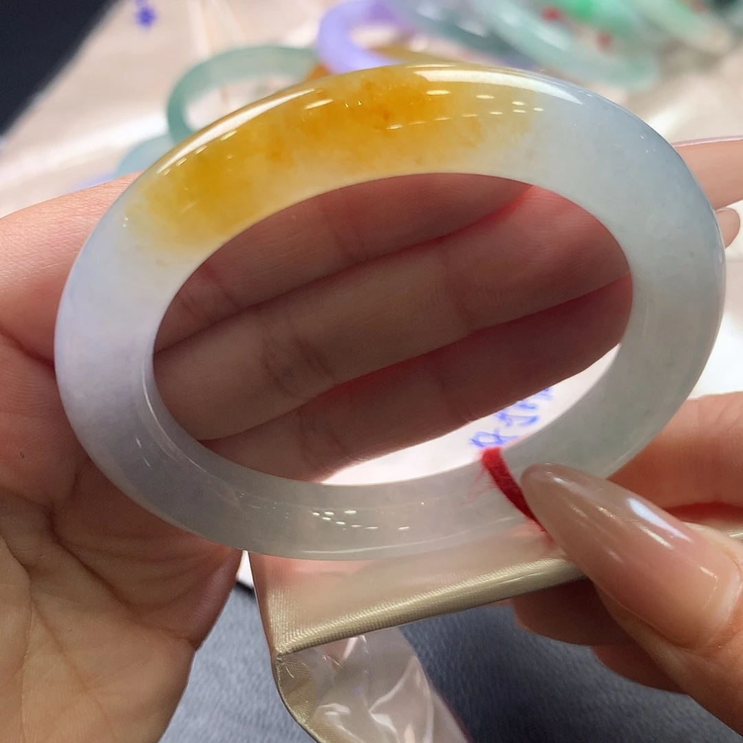 翡翠未镶嵌手镯55.8圆