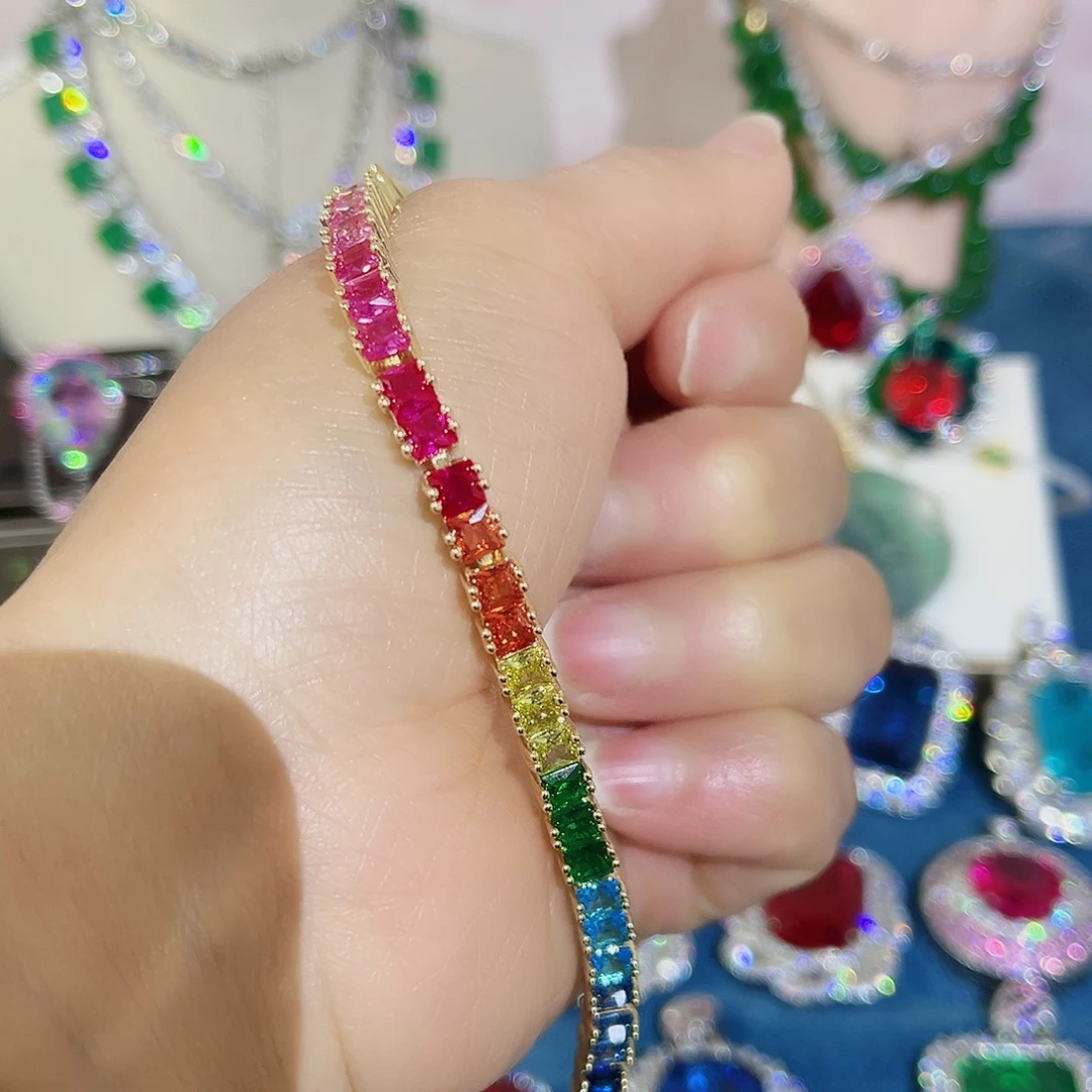 合金合金璀璨夺目