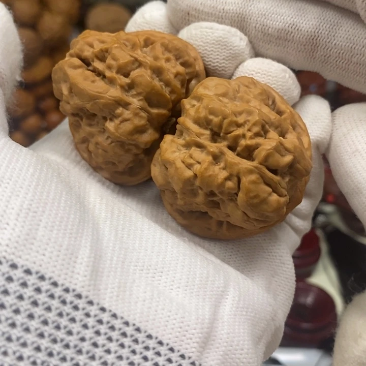 文玩核桃吊坠蛤蟆42.5肚47