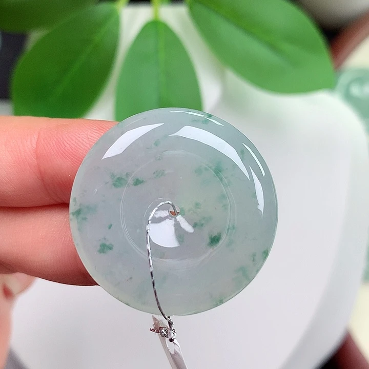 颈饰未镶嵌翡翠平安扣 29.1x5.1mm