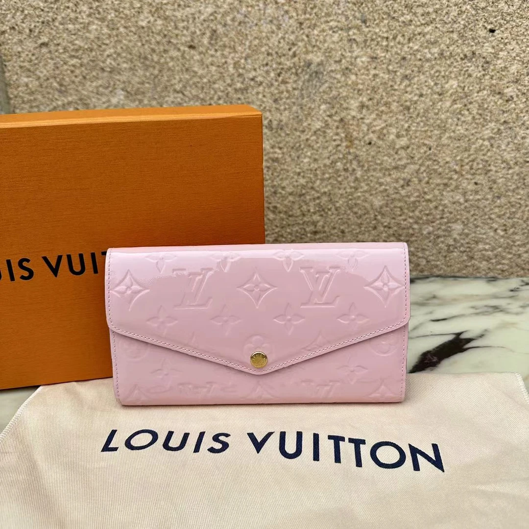 99新 LouisVuitton/路易威登 漆皮樱花粉信封长款钱包/