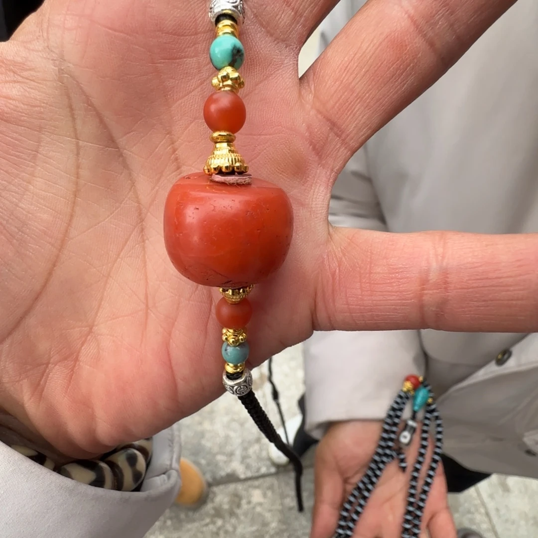 正***e南红玛瑙未镶嵌颈饰