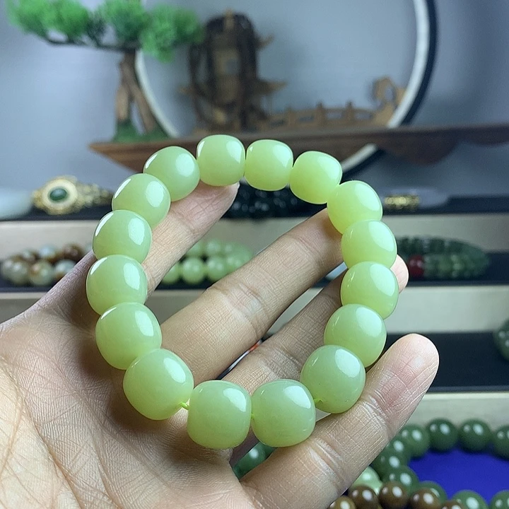 学***习和田玉未镶嵌手串