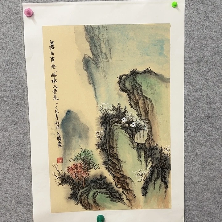 国画花鸟等动物化石为主要特征