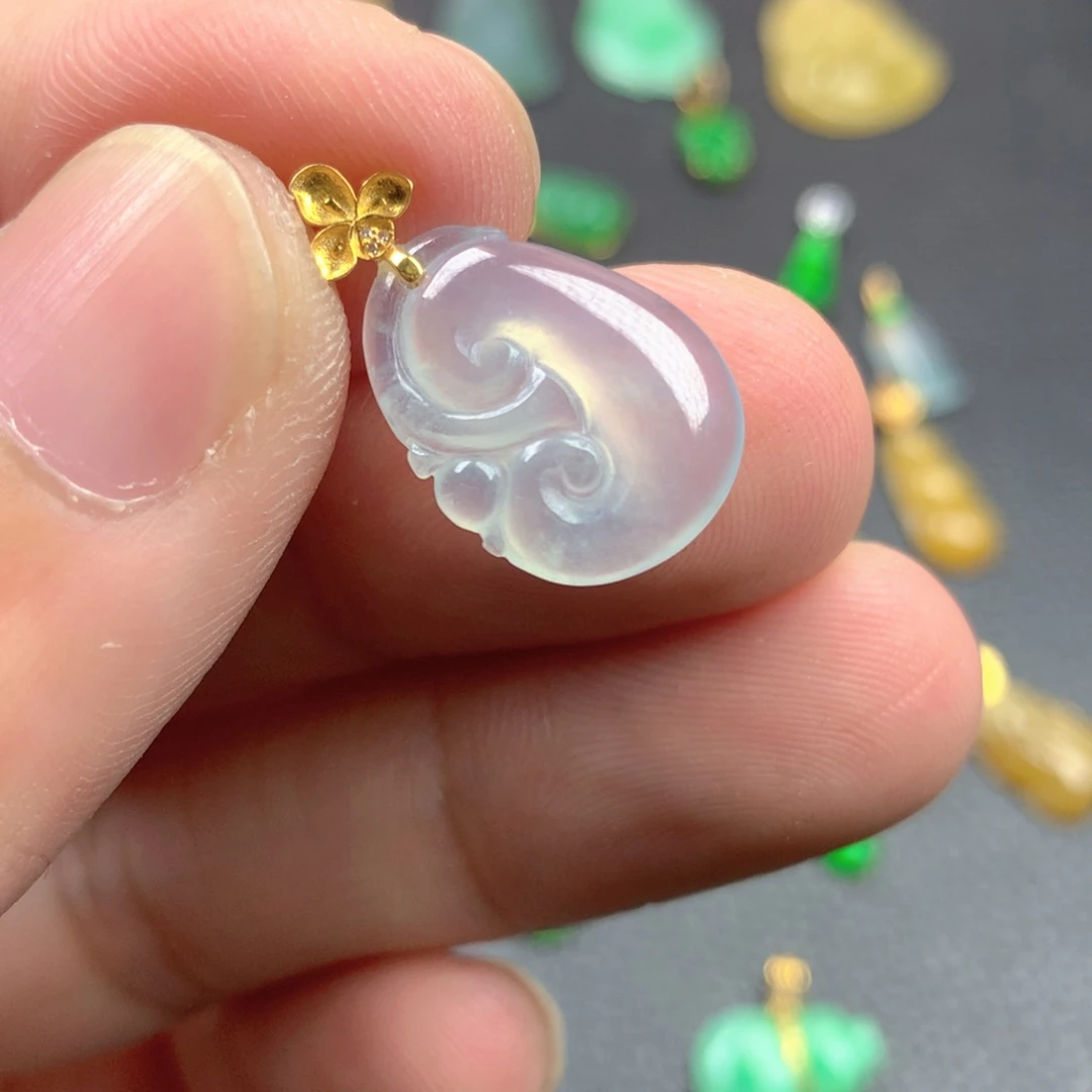 【闪购商品】颈饰18K金镶嵌翡翠翡翠