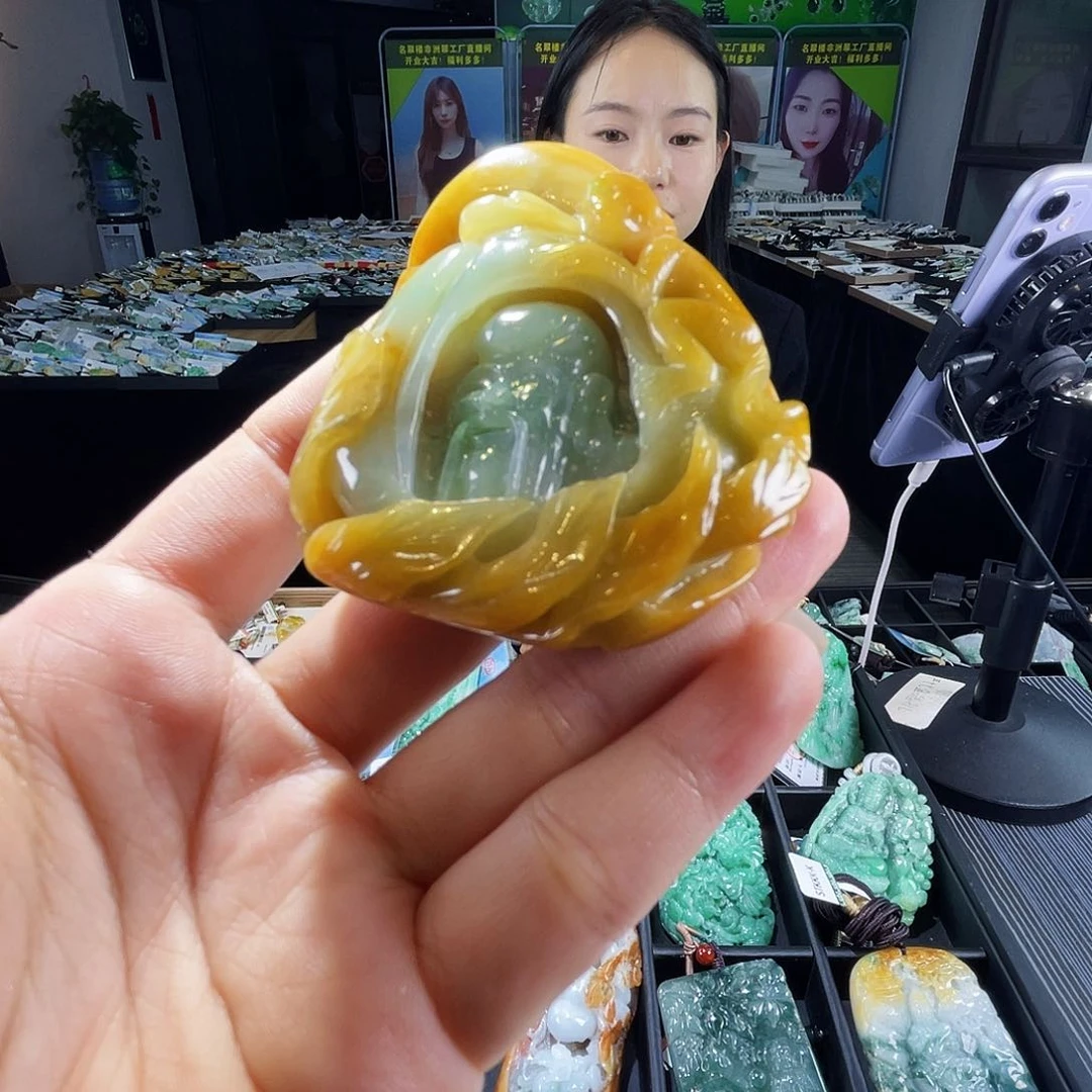 颈饰未镶嵌翡翠一