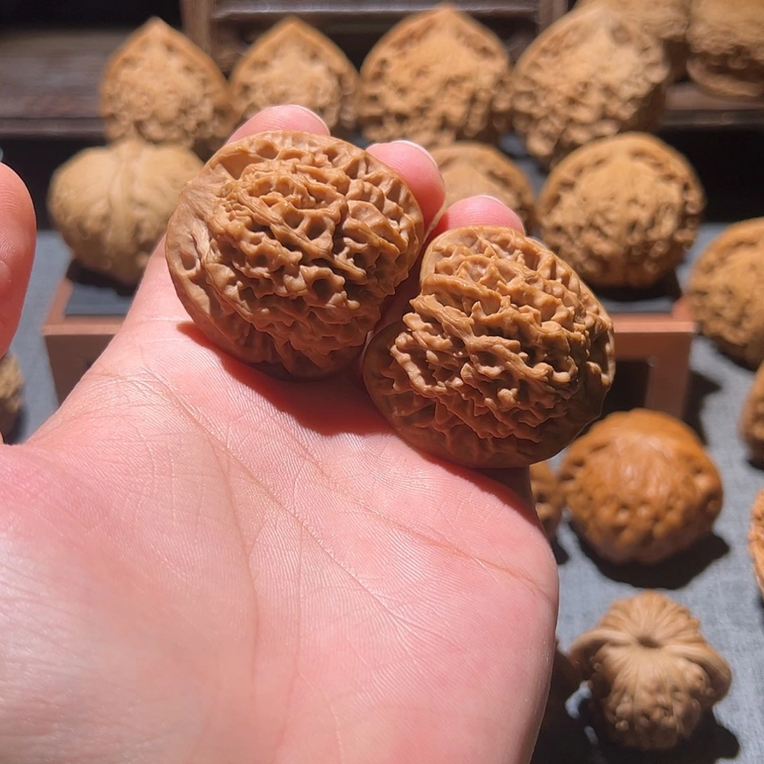 文玩核桃把件等39秦闷