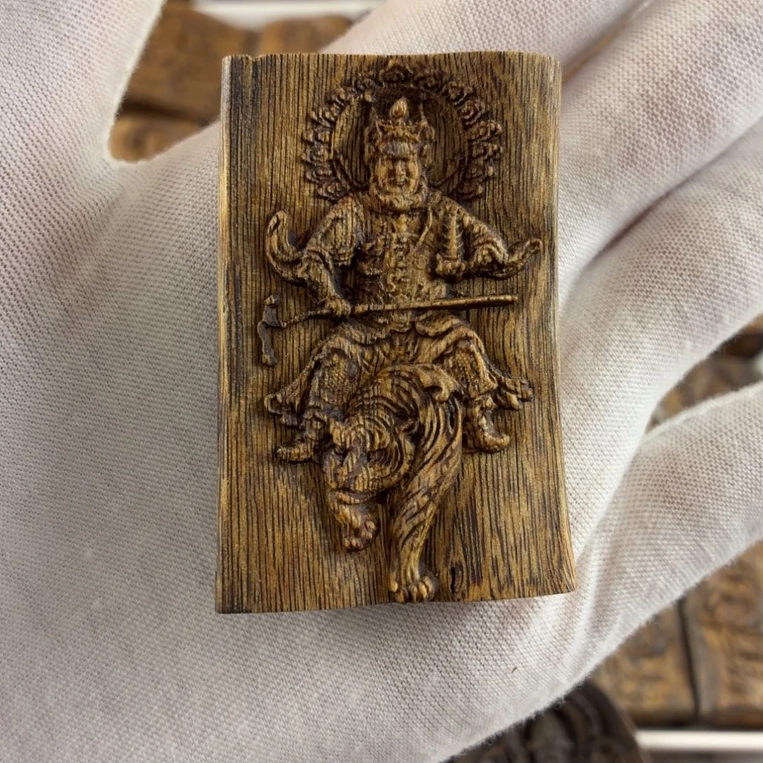 沉香碎屑沉香白棋赵公明财神爷17克