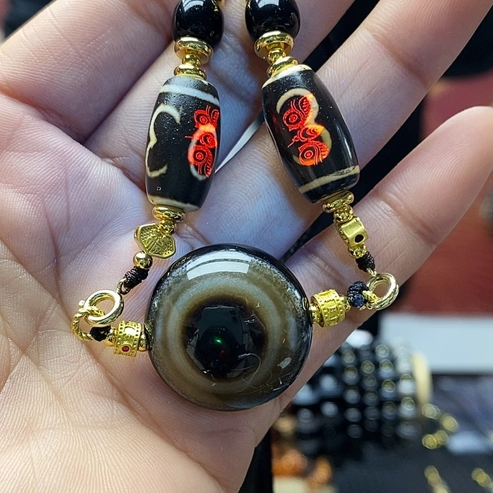 玛瑙/玉髓合金颈饰