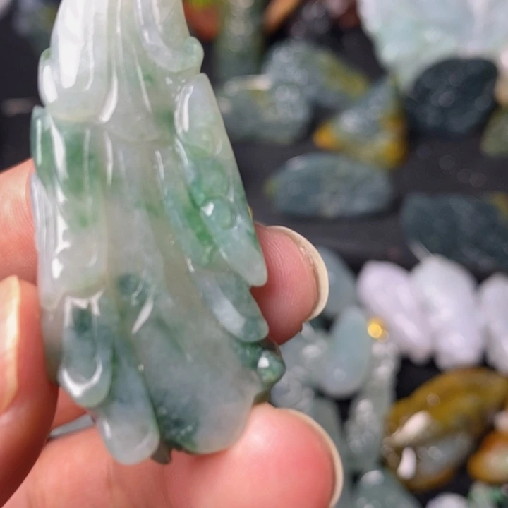 颈饰未镶嵌翡翠翡翠