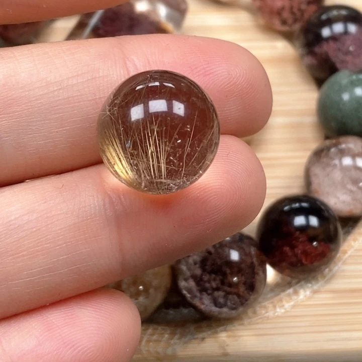 哇***米未镶嵌颈饰水晶水晶