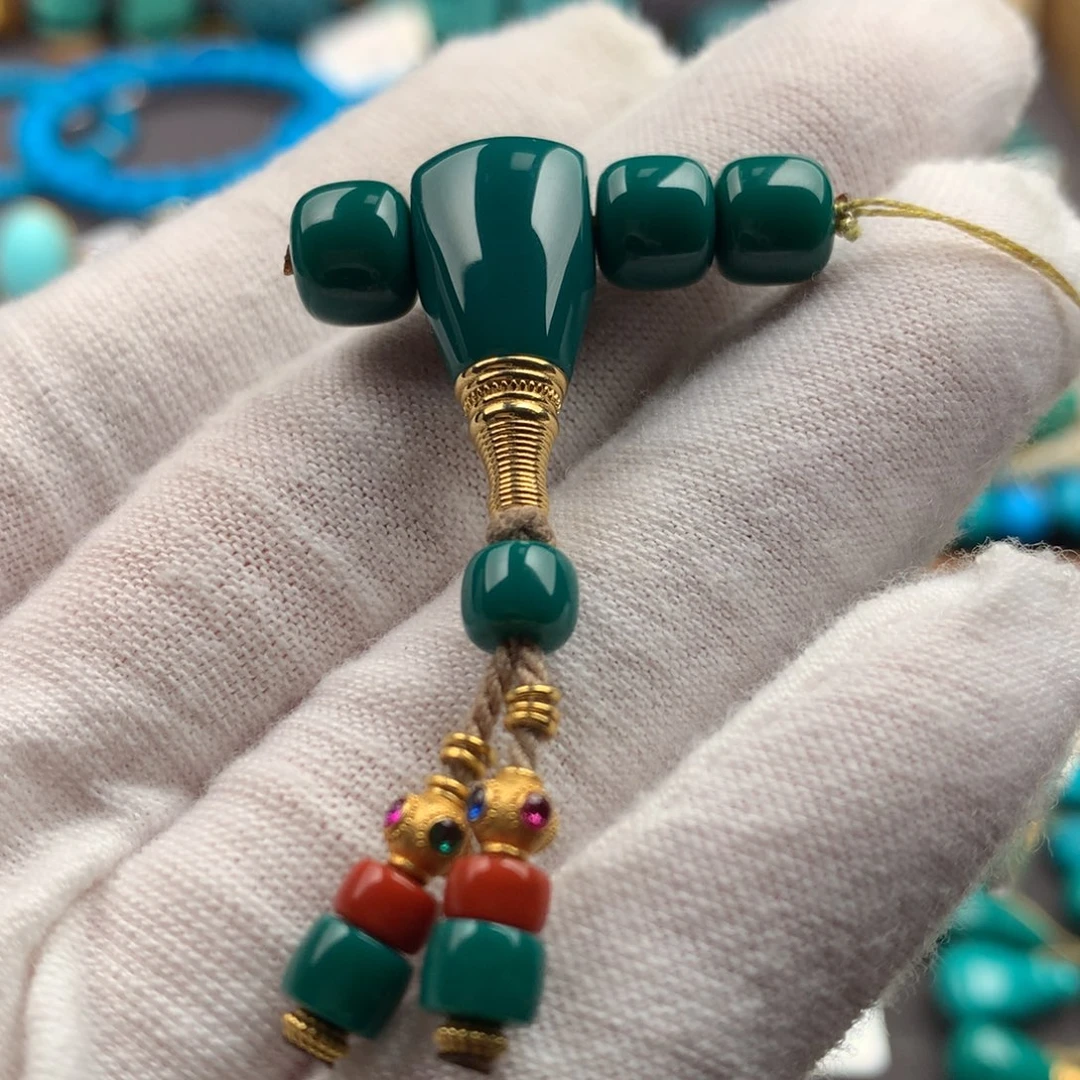 绿松石18K金镶嵌绿松石7mm