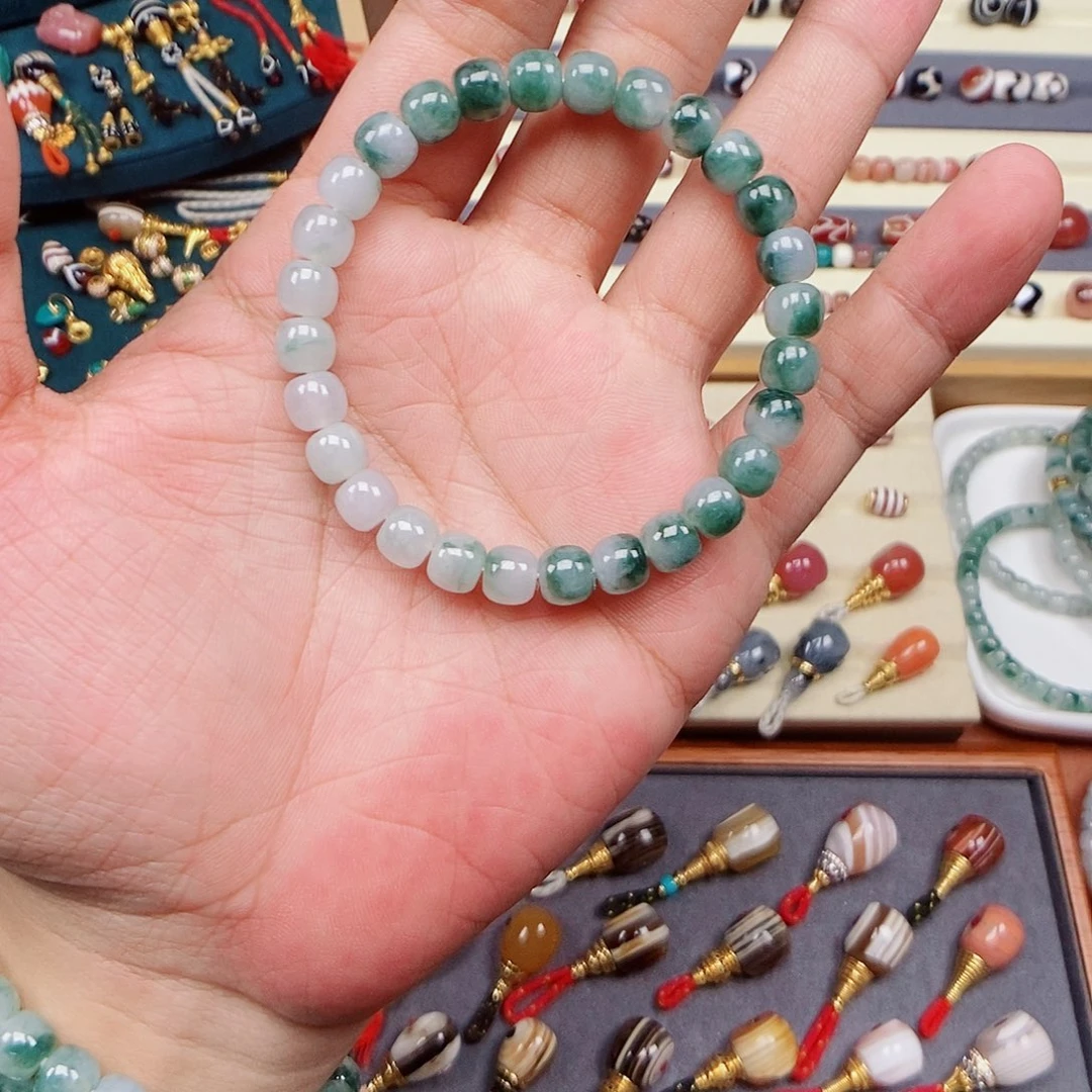 翡翠未镶嵌颈饰蚊****5