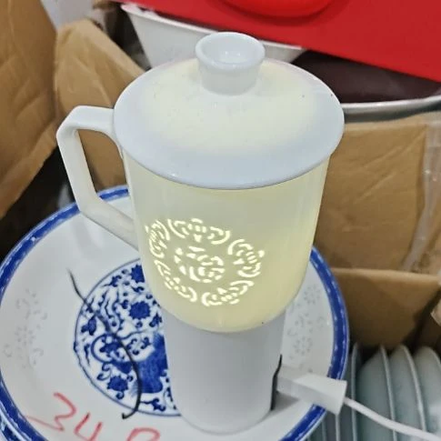 瓷玲珑福字办公杯两个带盖子微瑕疵