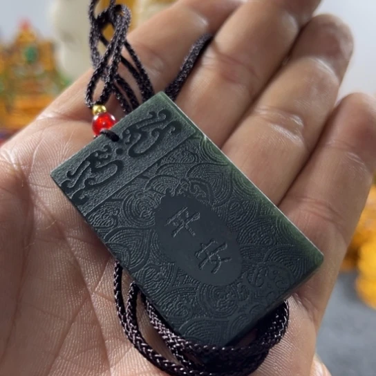 【闪购商品】和田玉颈饰未镶嵌睛*