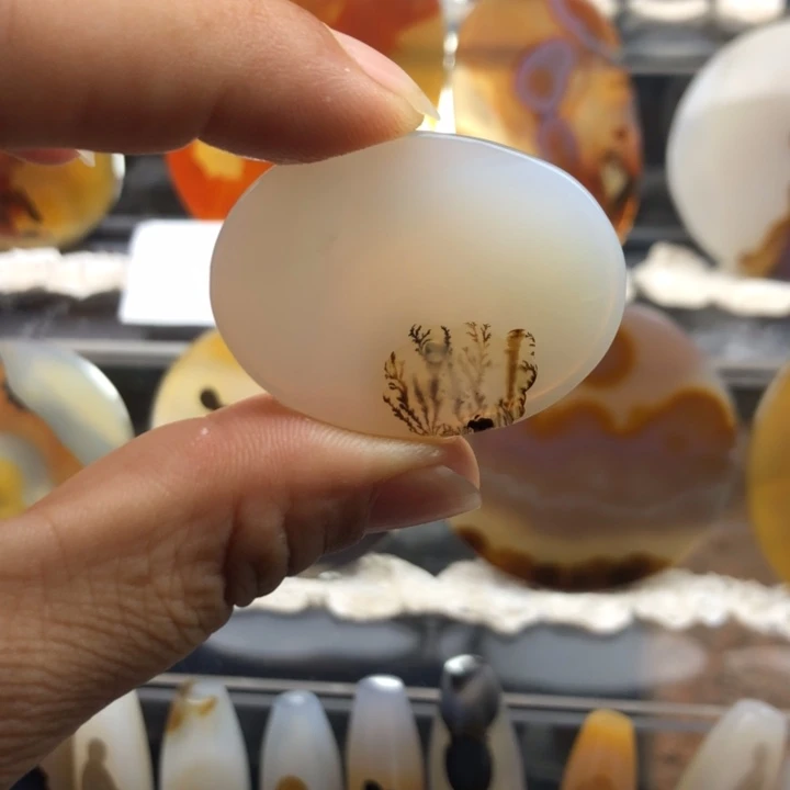 合金玛瑙/玉髓珠宝奇石30