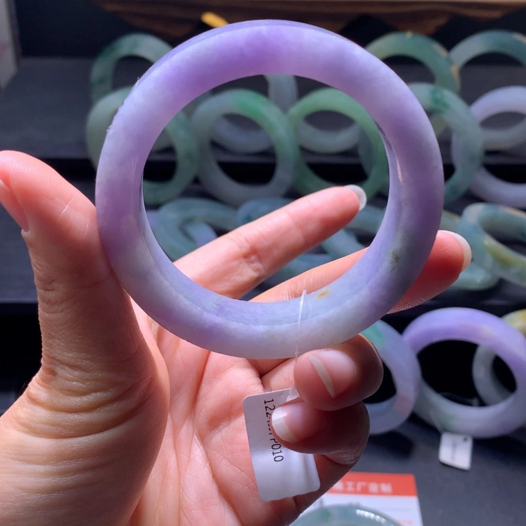 定制翡翠未镶嵌翡翠手镯